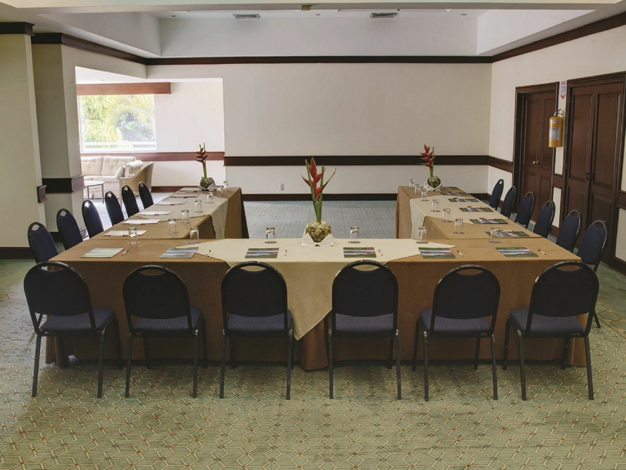 Hotel Estelar Altamira อีบาเก ภายนอก รูปภาพ U-shaped table